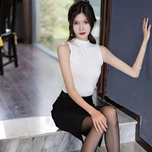 扒掉乳罩露出奶头壁纸
